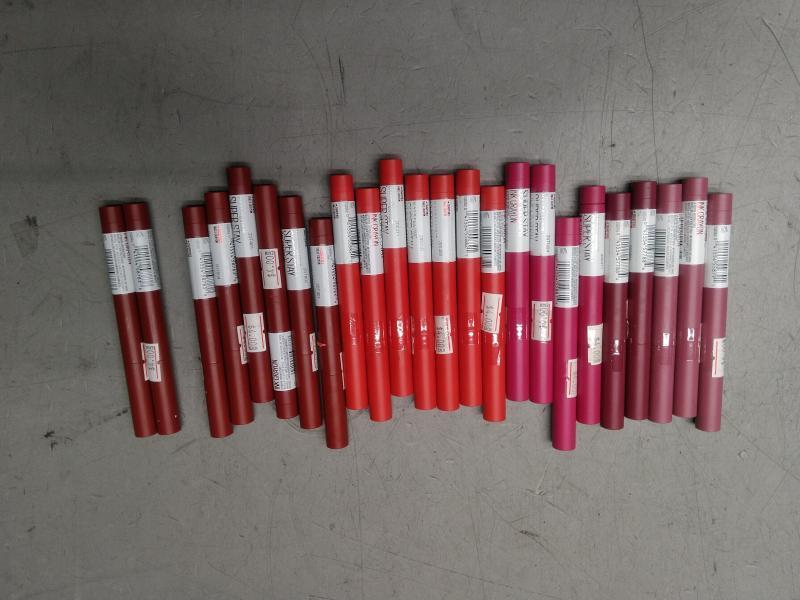 Health & Beauty - Remi Circus Clown Eyehadow Palette, Maybelline Super Stay Matte Ink Liquid Lipstick - MSRP $997