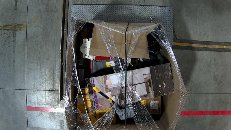 Govee 100ft Plug-in Indoor/Outdoor String Light, Allen+Roth Harlow 2-handle 6in Bathtub/Shower Faucet - MSRP $2,489