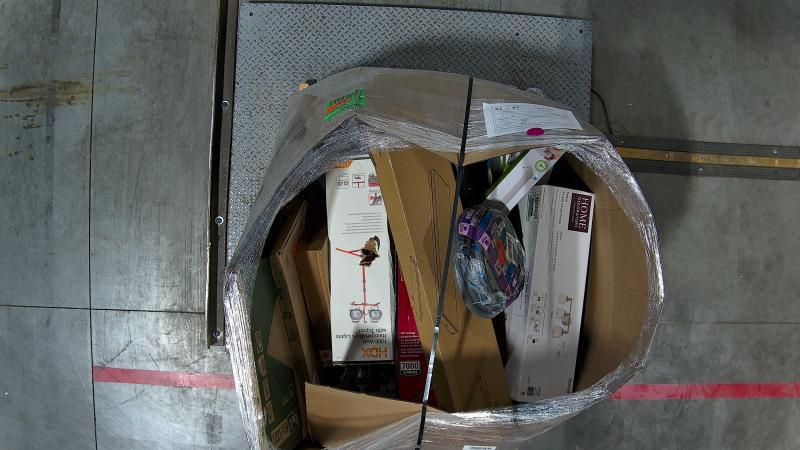 Lighting & Electrical - Husky, Commercial Electric, Feit Electric - Est Retail $1,852- 1plt