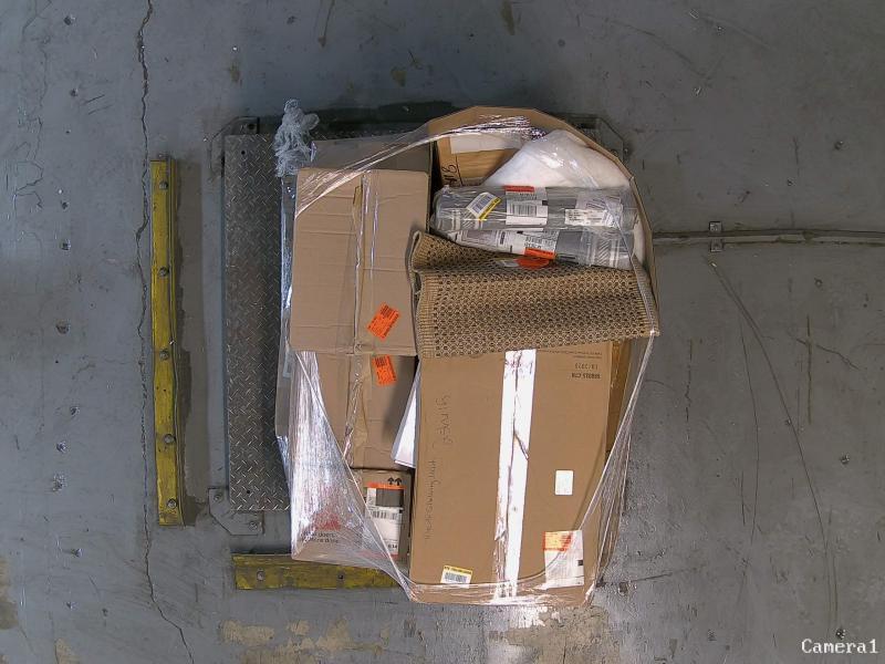 Flooring & Rugs - PURE ERA, iliebe, Armor All, Garland Rug, Ivy Hill Tile, JONATHAN Y, Knape & Vogt - Est Retail $1,402