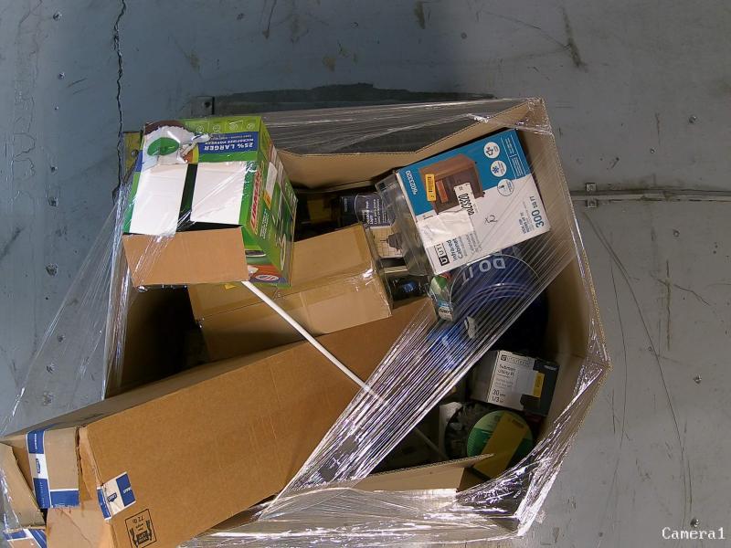 Utilitech 1/3HP 115V 30Gal Thermoplastic Submersible Utility Pump, 1500W Electric Space Heater, Wagner - MSRP $2,701