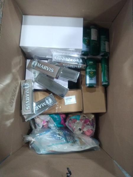 General Merch - Dorman Driver Side Door Mirror, Giorgio Armani Lip Gloss, Sevenstars Tablecloth - MSRP $3,827