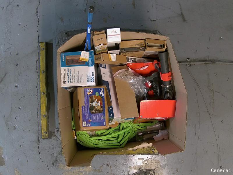 CRAFTSMAN BP510 51cc 600CFM Gas Backpack Leaf Blower, Project Source Dover 36in Sink Bathroom Vanity - MSRP $2,538