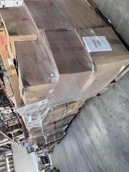 24 PALLETS OF ELECTRONICS . RETURNS AND OVERSTOCK MSRP $252,187