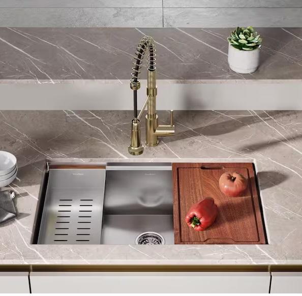 Plumbing - Swiss Madison, UKISHIRO, ECO FLO, LORDEAR, HOME-FLEX, SKYSHALO, MTTCLE, GLSLAND, KeonJinn -Est Retail $3,352