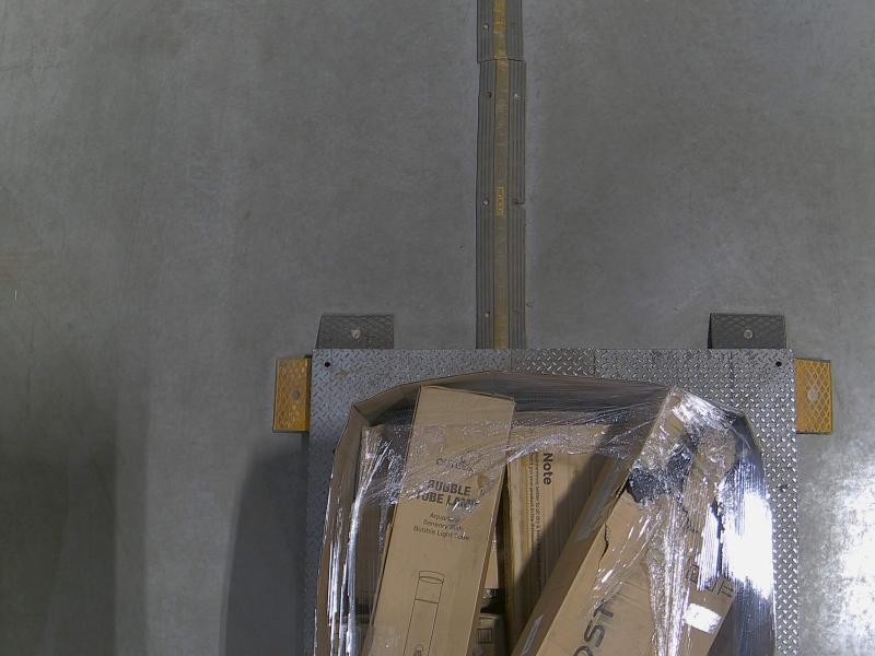 TIECTOWN 16in 15.5Amp 2-in-1 Electric Lawn Mower, Samsonite Solyte DLX Softside Expandable Luggage, Lamps - MSRP $1,412