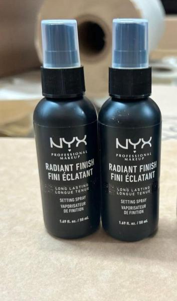 nyx setting spray & banana powder