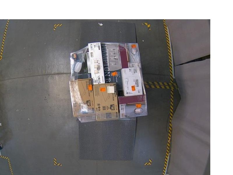 Lighting & Electrical - Hampton Bay, Feit Electric, HDC, Metalux, Eaton, Commercial Electric - Est Retail $4,223