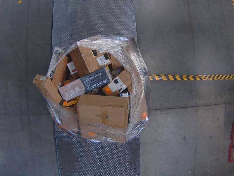 Lighting & Electrical - Zevni, RRTYO, Feit Electric, Kichler, Wyze, Artika, Lithonia Lighting - Est Retail $7,340