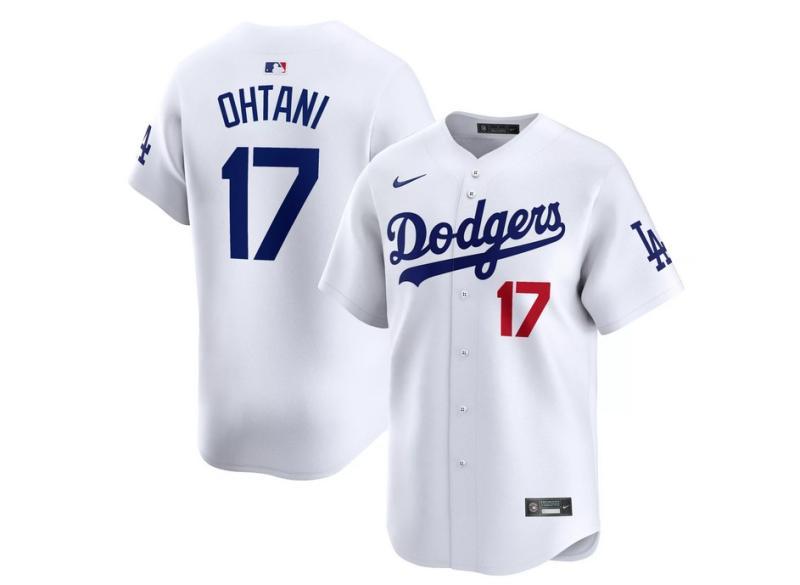 13 Pallets of Men's & Women's Athletic Apparel, Pro Sports & More - MSRP $314,360