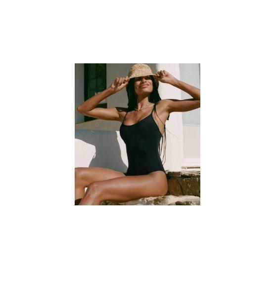 Apparel - Andie Amalfi Scoop Neck 1pc Swimsuit, Ralph Lauren Cable Knit Cotton Cardigan, SPANX - Original MSRP $3,653