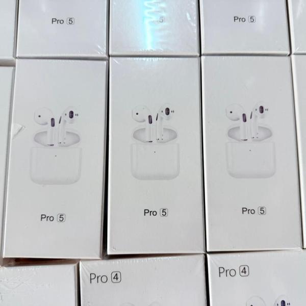 New Bulk Lot of Mixed Model Wireless Earbuds MSRP $5,786