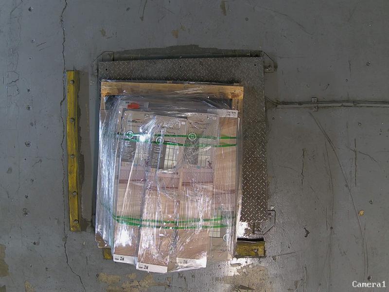 Flooring & Rugs - TrafficMaster - Khaki Oak & Alberta Spruce - Est Retail $1,669- 1plt