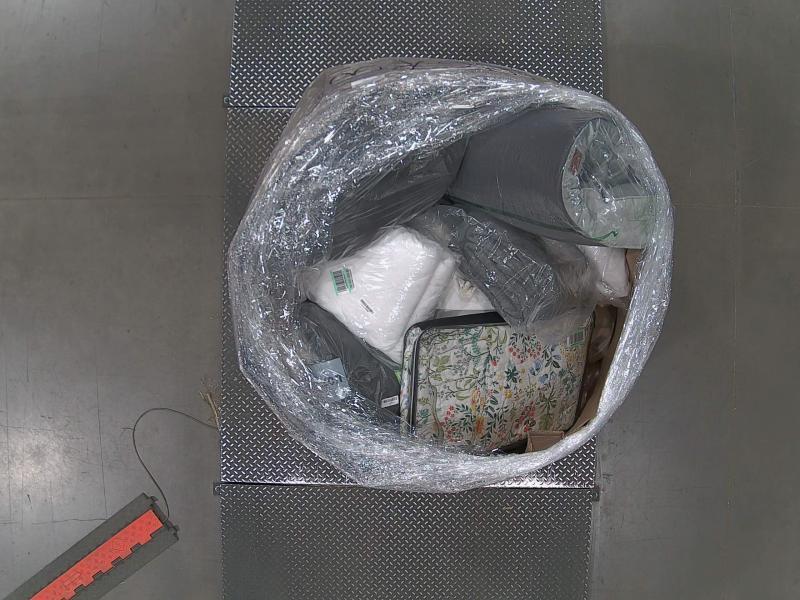 Home - EVERGRACE Velvet Quilt Set, Bedsure Queen Size Comforter Set, Cottonblue Weighted Blanket - MSRP $2,228