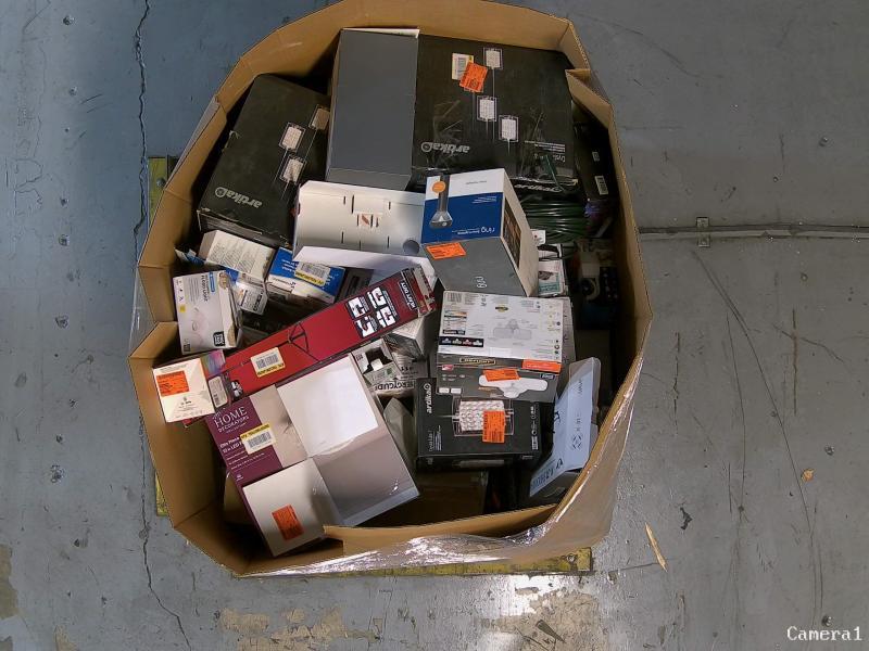 Lighting & Electrical - Nest, Dewalt, Wyze, Lifx, Artika - Est Retail $5,650- 1plt