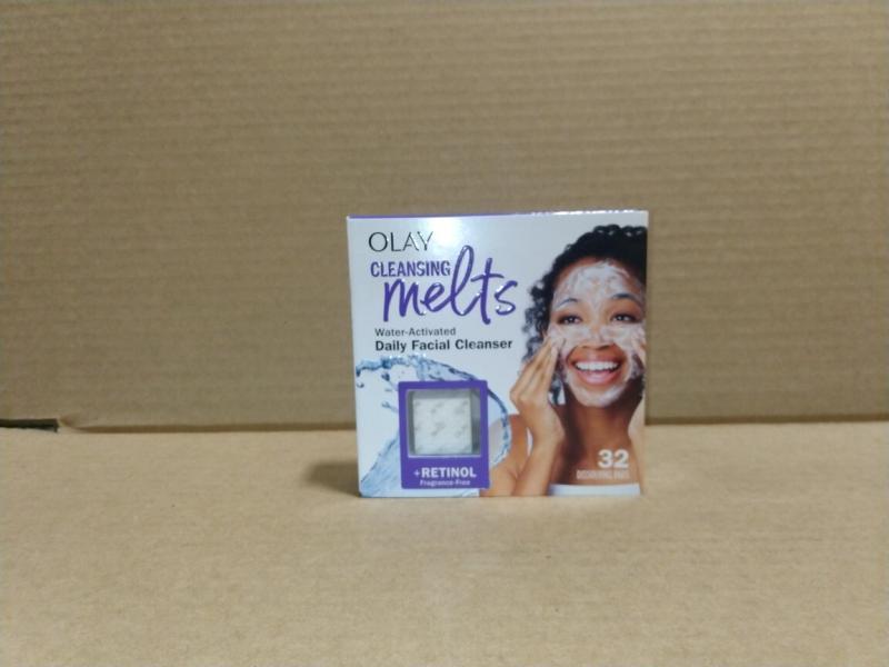 Health and Beauty - Olay Daily Facial Cleanser + Retinol Dissolving Pads Fragrance-Free - MSRP $32,376