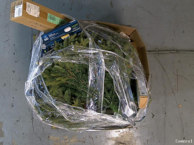 Holiday Living 7.5ft Hayden pine Pre-lit Tree, Metabo HPT 3-1/4in 21-Degree Pneumatic Framing Nailer - MSRP $3,786