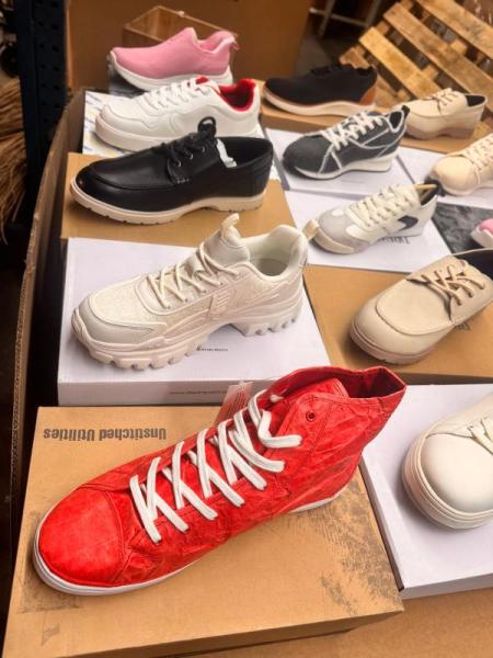 Bulk Lot of 200 Mixed Brand Sneakers Men's & Women's