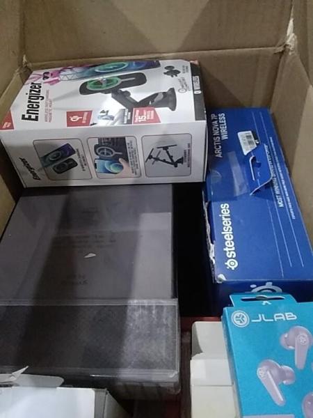 Electronics - Bose x Kendra Scott Ultra Open Earbuds, Anker 3-in-1 Cube with Magsafe - Est Retail $1,342