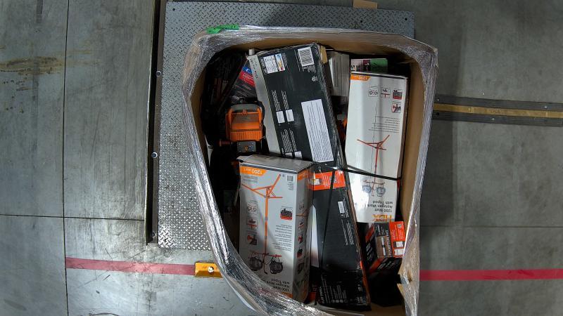 Lighting & Electrical - Commercial Electric, HDX, Feit - Est Retail $2,082- 1plt