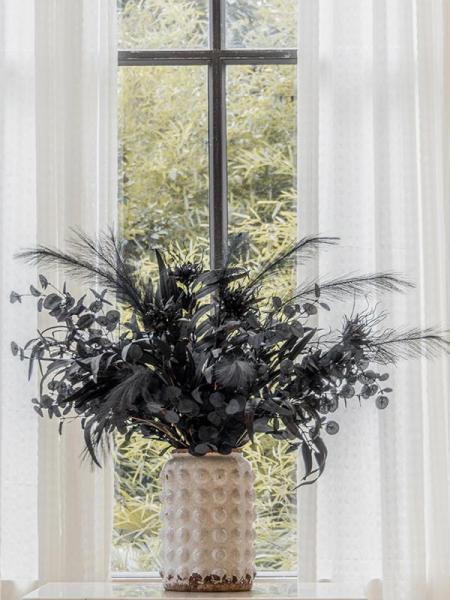 Home Decor - YIYEA Cooling Duvets Set, Grewyear Faux Outdoor Plants, Hoteam 6ft Cascading Mantel Garland - MSRP $19,449