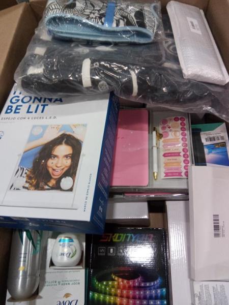 Health & Beauty - Dove Daily Moisture Body Wash, Danielle Creations Slim L.E.D.Makeup Mirror - MSRP $647