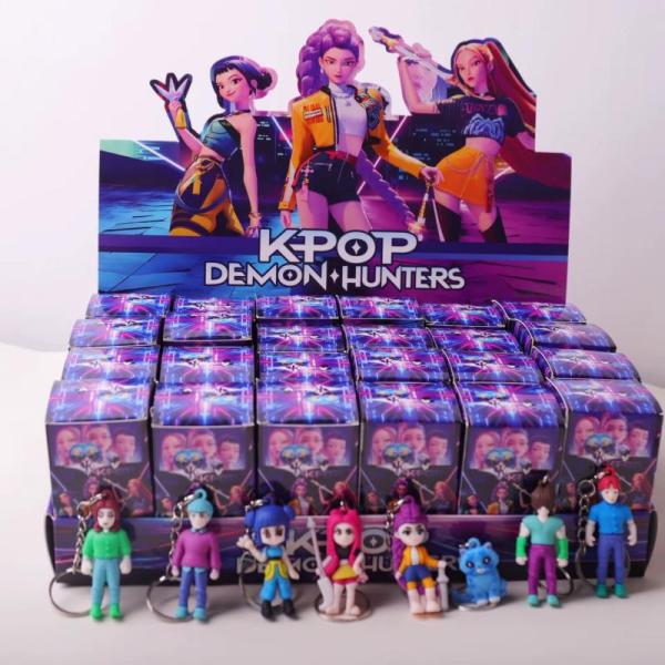 K-Pop Demon Hunters KeyChains Blind boxes with Retail Counter Displays