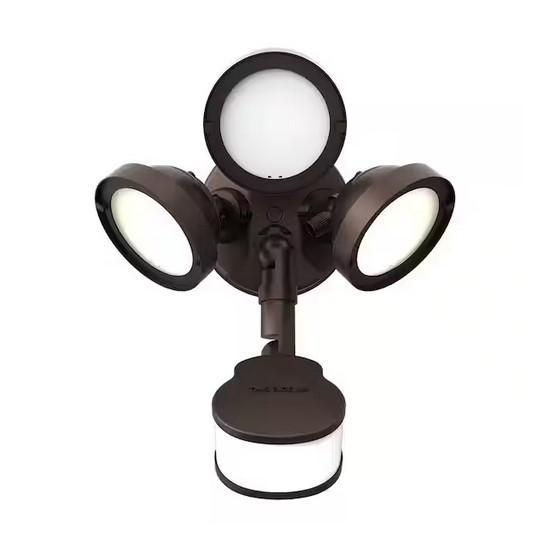 Lighting & Electrical - Halo, Hampton Bay, Wyze - Est Retail $6,133- 1plt