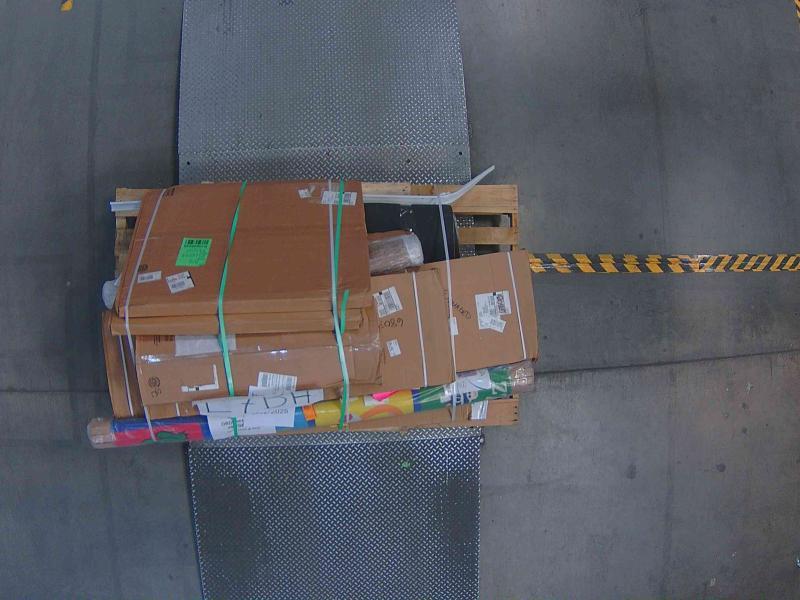 Flooring & Rugs - Closet Evolution, ClosetMaid, World Rug Gallery, VEVOR, RUGPADUSA, Cap A Tread - Est Retail $1,964