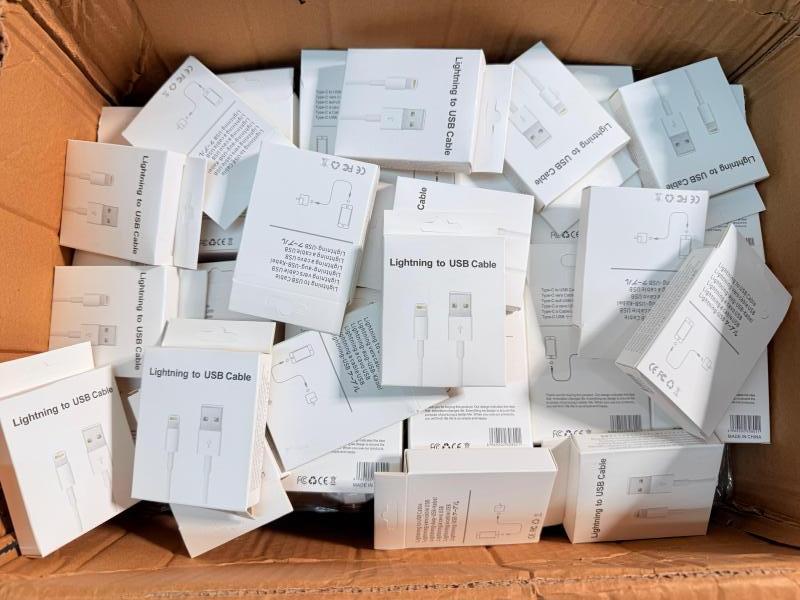 Bulk Lot of 1000 USB to Lightning Charge CableMSRP $5786