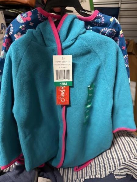 2 Pallets of Mixed Baby & Women's Clothes,Shoes,Toys,Socks,Hats