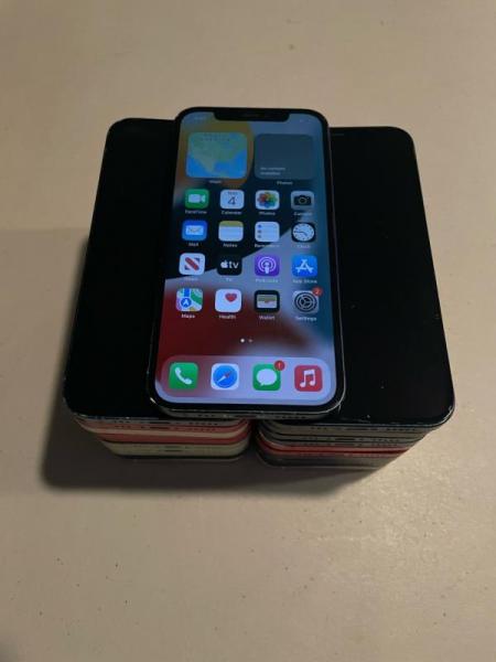 iPhone 15+, 15 Pro & More, Cracked Back, Unlocked & Mixed Carriers