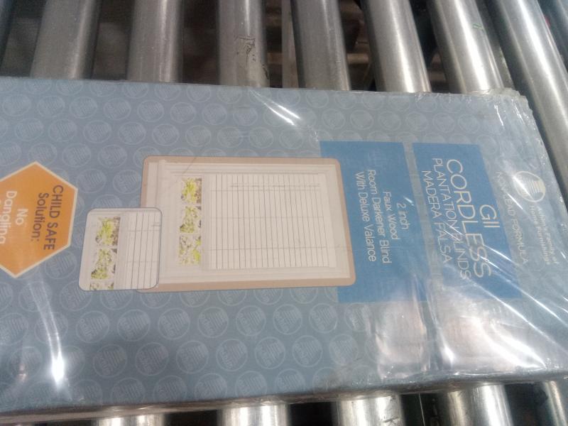 Unprocessed - AMZ LPNs - Joligrace Manicure Table, TheiaMo Mirror, No Pawblems Dog Gate - MSRP $2,372