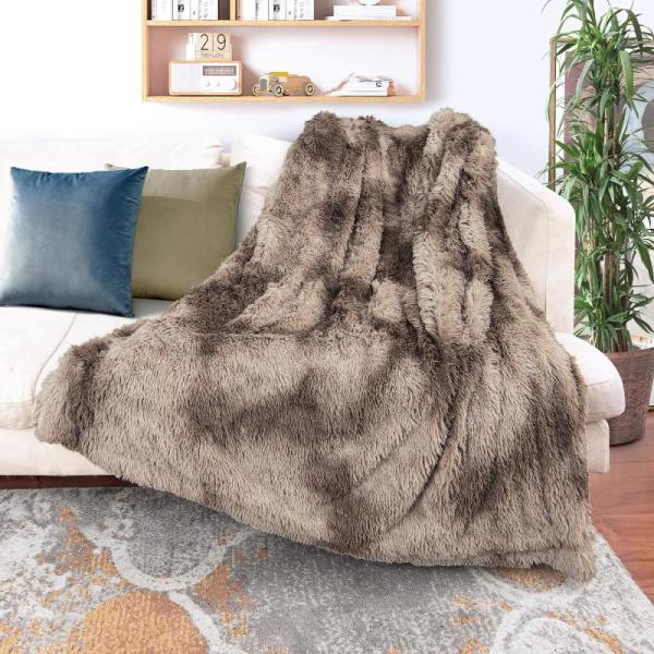Home- Tuddrom Decorative Extra Soft Faux Fur, Cabilock Cherry Napkin Rings,  144 Branch Cedar Garland - MSRP $17,851