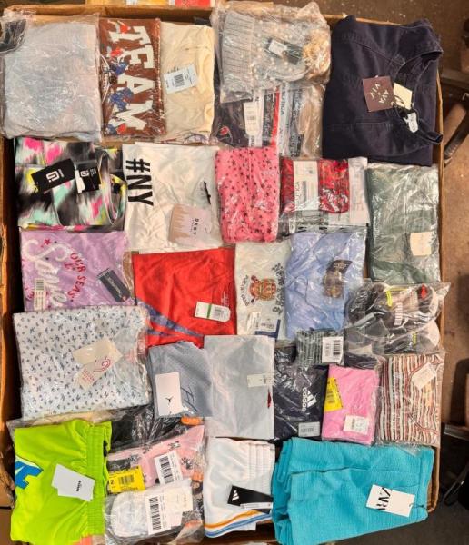 Bulk Lot of 350 Men's & Women's Mixed Apparel Clothing MSRP $5,786