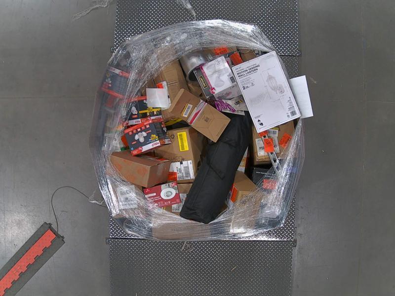 Lighting & Electrical - JONATHAN Y, Gardner Bender, Kichler, matrix decor, Uolfin, Golden Lighting - Est Retail $7,917