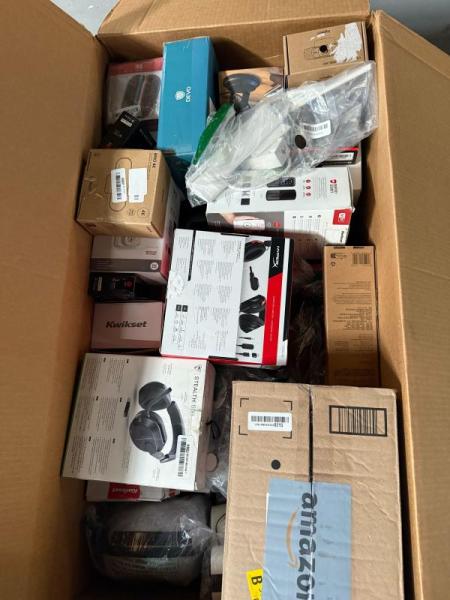 SALVAGE Electronics - Dream Sock, Corsair, ASUS - MSRP $16,139