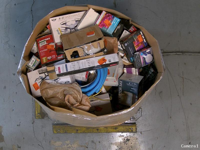 Lighting & Electrical - Commercial Electric, Tzumi, Artika, Govee, RIDGID, Hampton Bay, Siemens - Est Retail $9,650