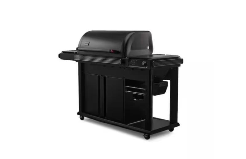 Seasonal- Traeger Woodridge Elite Wi-Fi Pellet Grill and Smoker in Black - Est Retail $2,445- 1plt