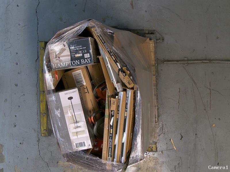 Lighting & Electrical - Hampton Bay Crysalis 52in Ceiling Fan, DSI LIGHTING, Commercial Electric - Est Retail $1,052