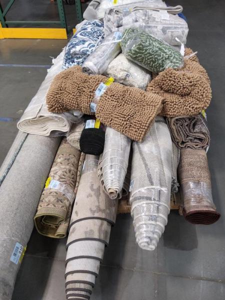 Pallet of Rugs