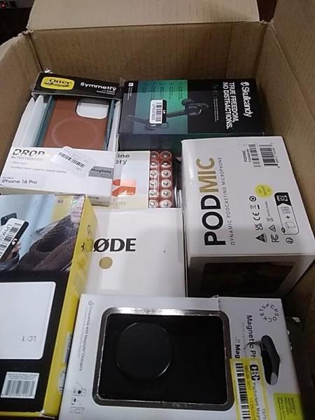 Electronics - DualSense Edge PS 5 Controller, Nova 7 Headset, Rode PodMic Microphone - Est Retail $1,029