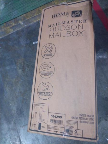 Unprocessed - AMZ LPNs - Mailmaster Hudson Mailbox, Car Radiator - MSRP $999