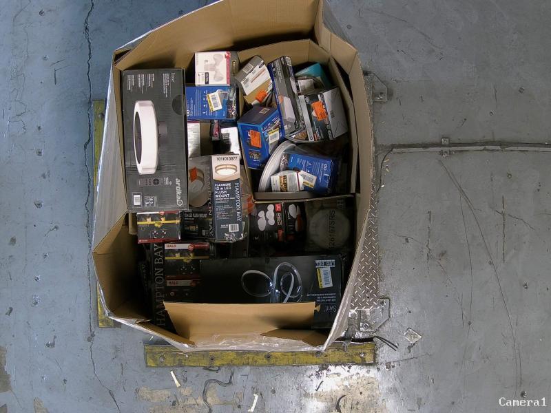 Lighting & Electrical - Artika, Wyze, LIFX, Tzumi, HALO, Commercial Electric, Intermatic, SKY RIDER - Est Retail $3,479