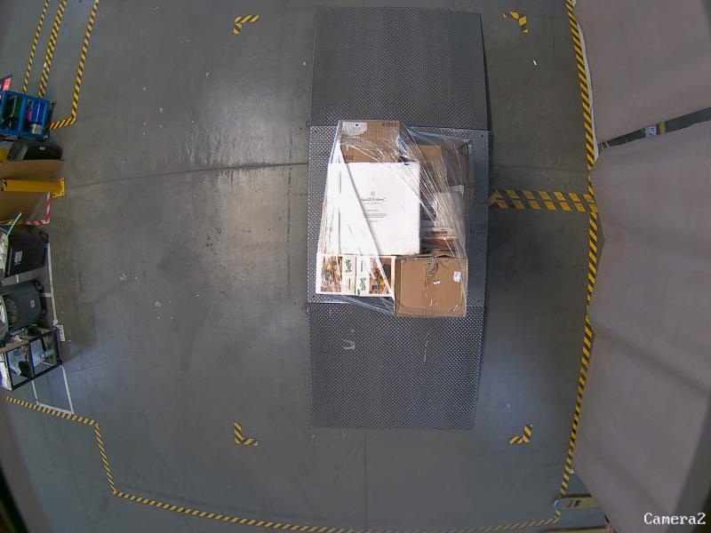 Home Goods - Schmidt Bros Kinfe Block Set, Swissgear Zurich Suitcase, Lodge Dutch Oven - Est Retail $3,328