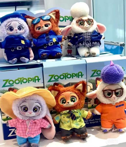 24 Blind Boxes - Disneys Stitch & Zootopia Plushies W/Counter Displays