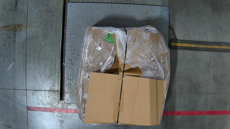 Lighting & Electrical - Husky, Commercial Electric, Artika - Est Retail $3,784- 1plt