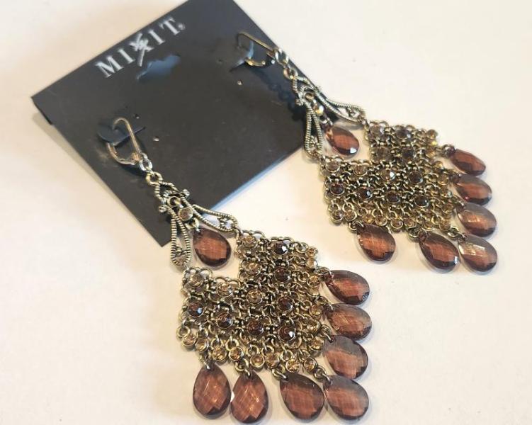 50 Pairs of Earring Designer