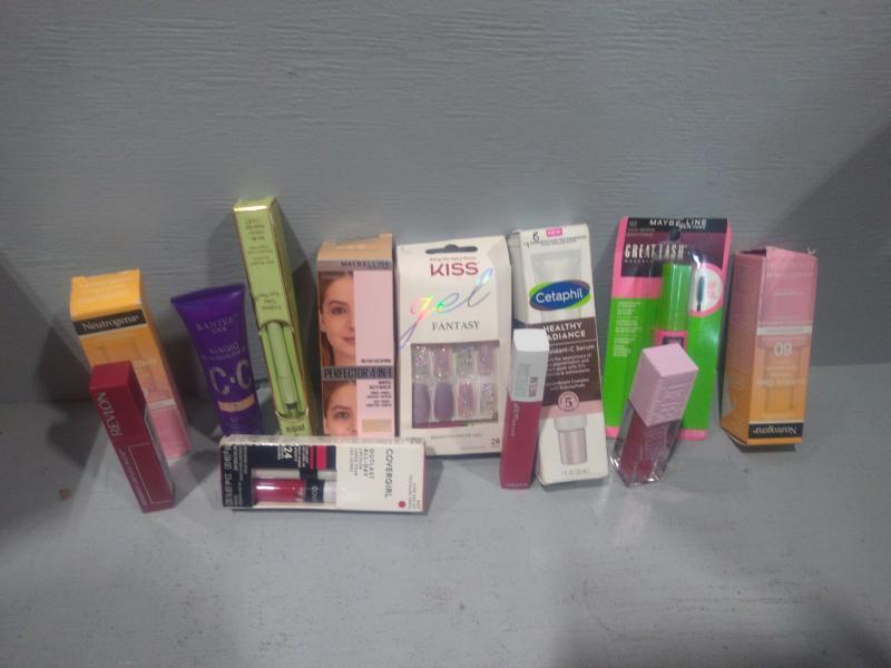 Parcel of Assorted Cosmetics - Estimated MSRP $898