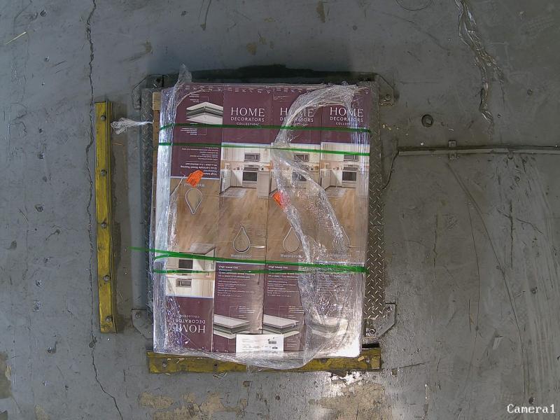 Flooring & Rugs - FLEXIMOUNTS HD Wall Shelf w/Brackets, RUGPADUSA, Cap A Tread, Daltile, MSI - Est Retail $1,257- 2plts